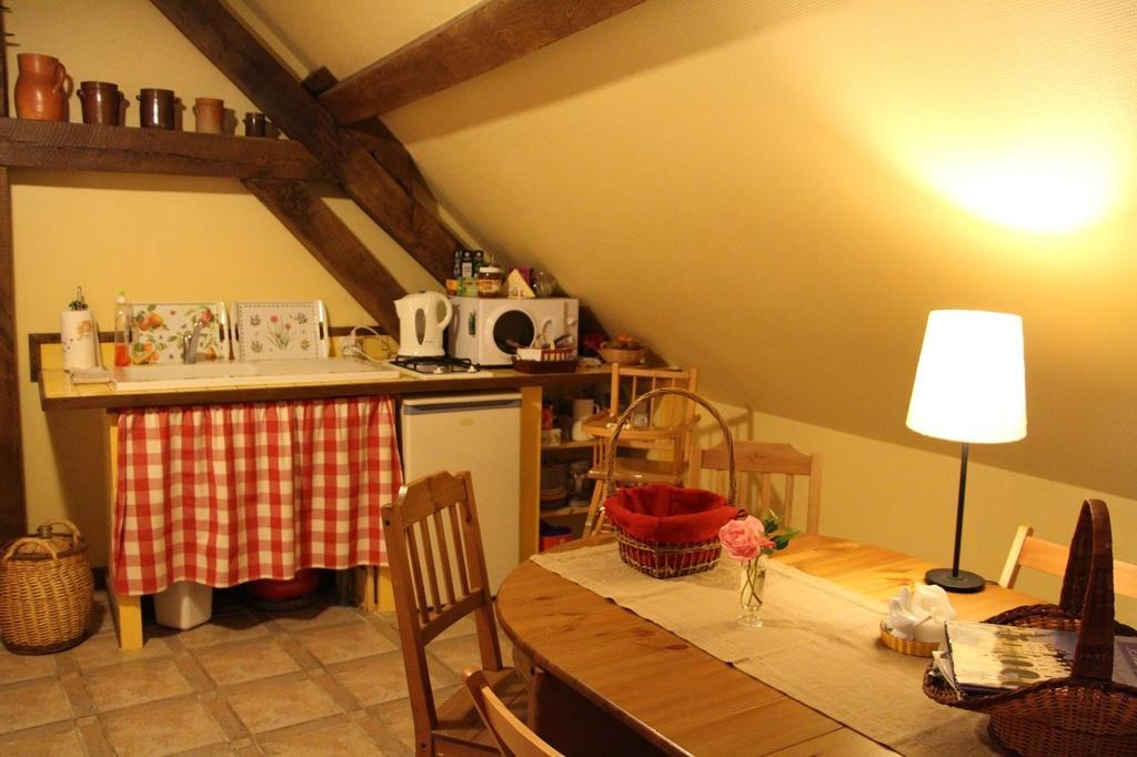 Le Clos De Chatres Oisly Eksteriør billede